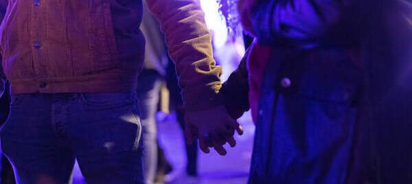 new years holding hands